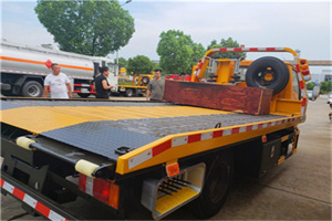 掇刀附近拖车电话号码服务